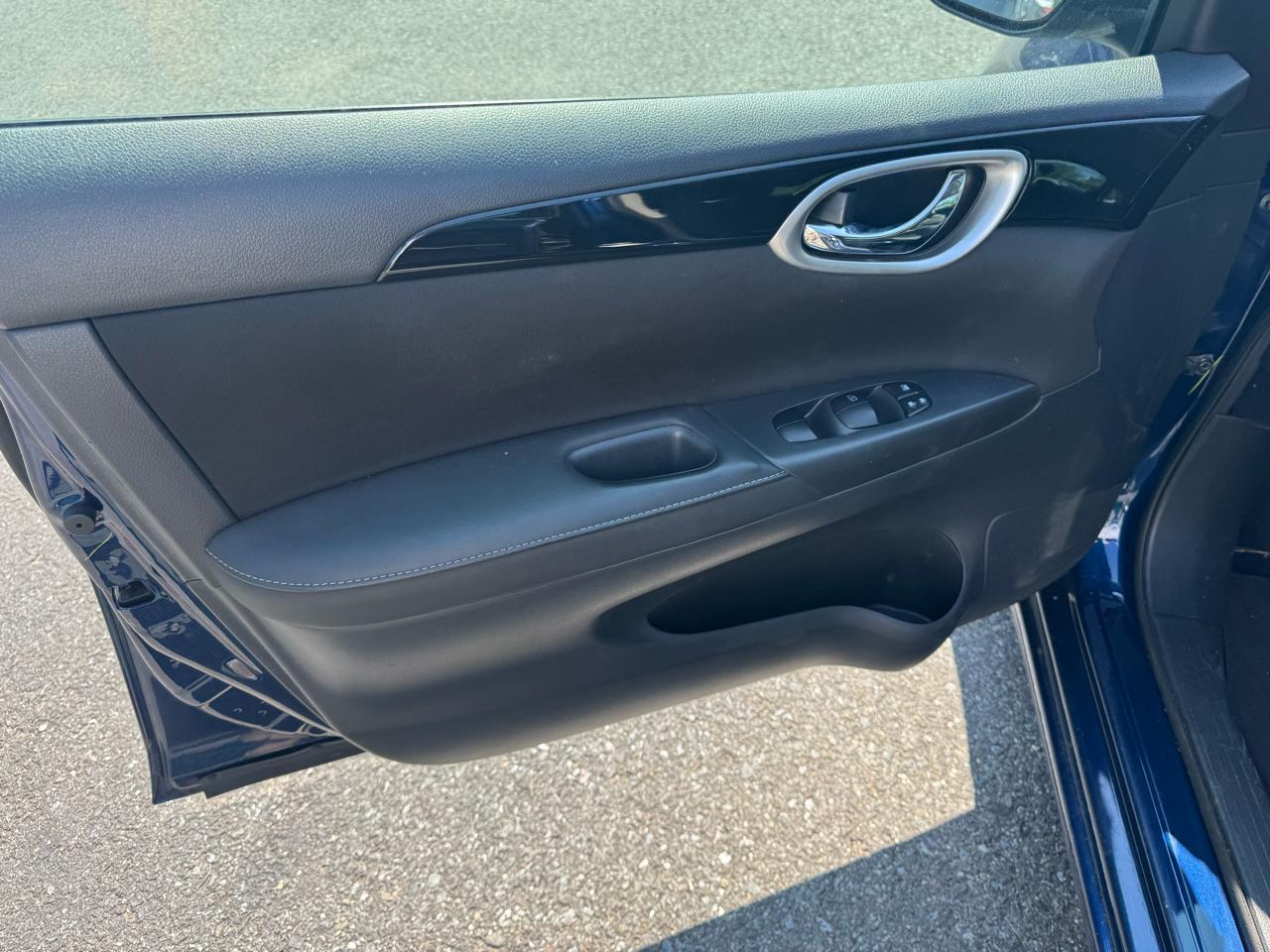 Nissan Sentra SV 4D Sedan 2018
