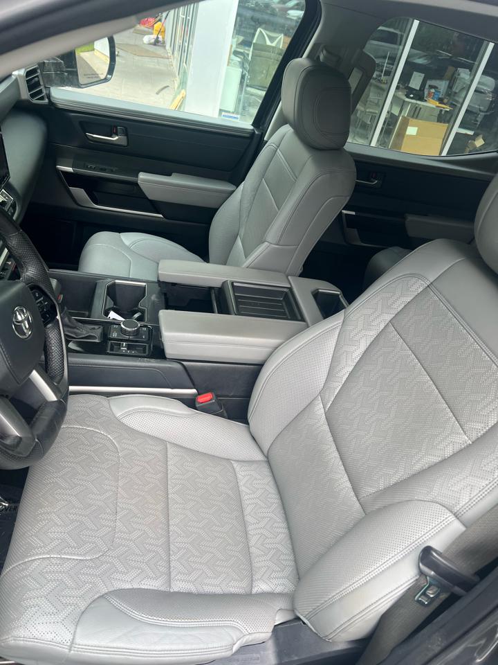 Toyota Tundra Limited Crew Max 4WD SWB 2022