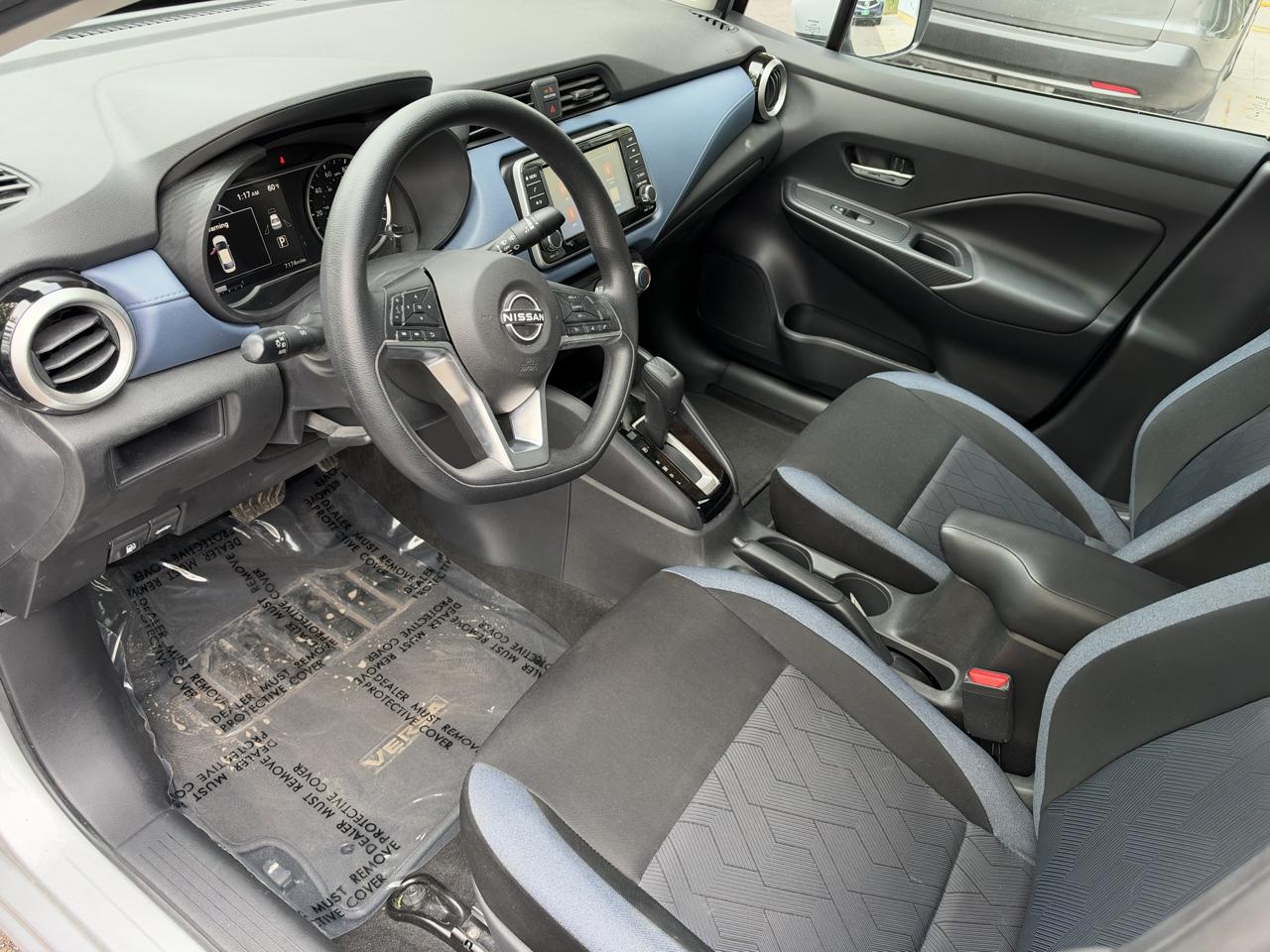 Nissan Versa SV 4D Sedan 2024