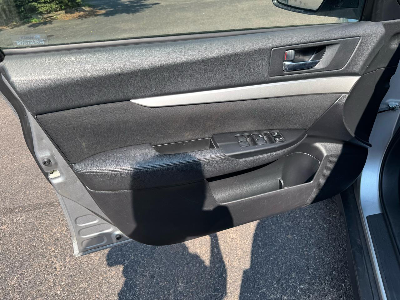 Subaru Outback Premium 4D Wagon 2012