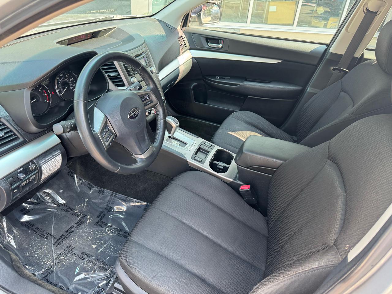 Subaru Outback Premium 4D Wagon 2012