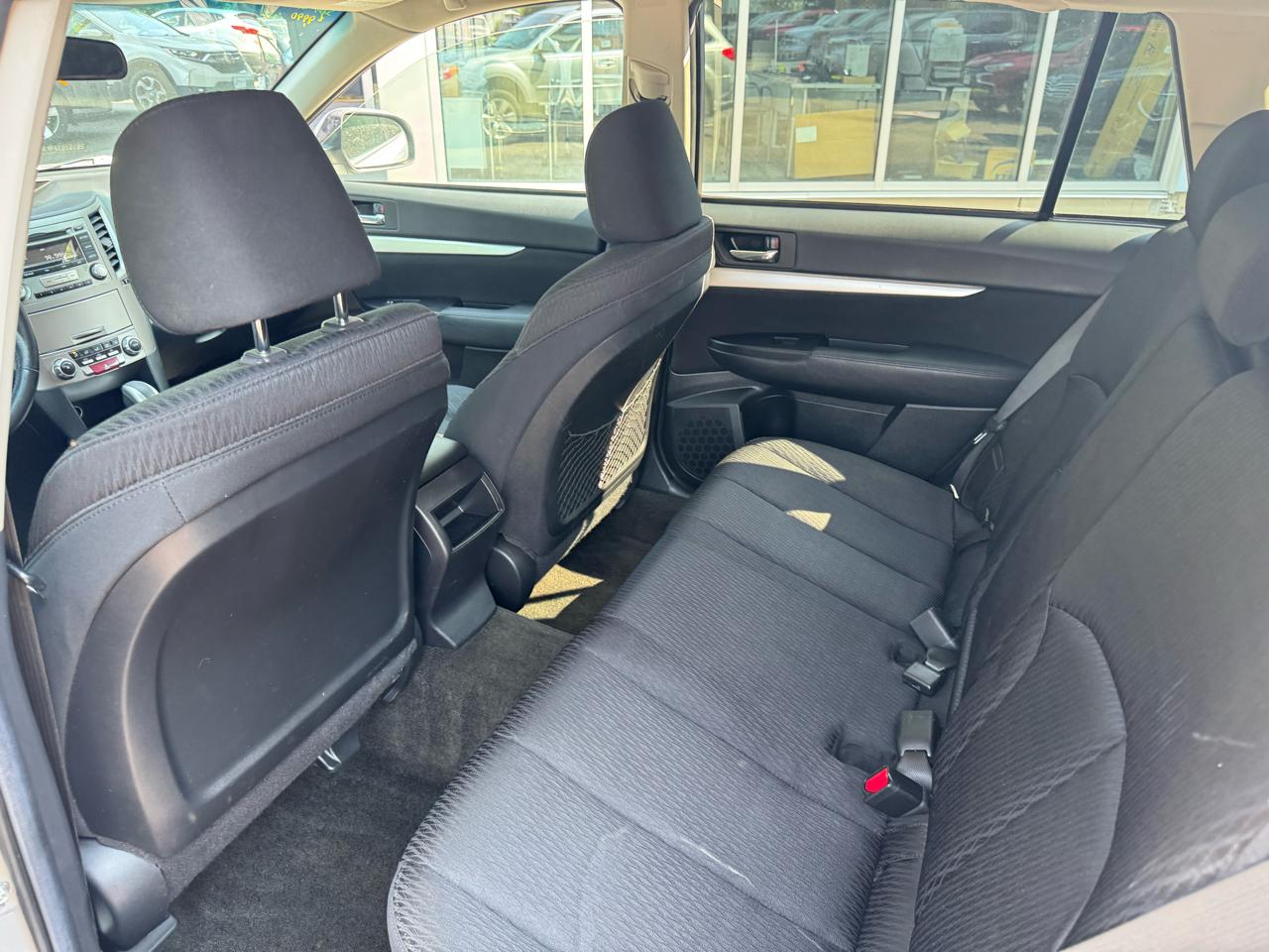 Subaru Outback Premium 4D Wagon 2012