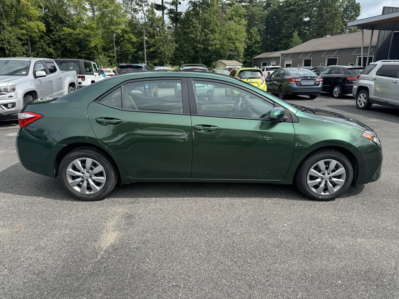 Toyota Corolla L 4D Sedan 2015