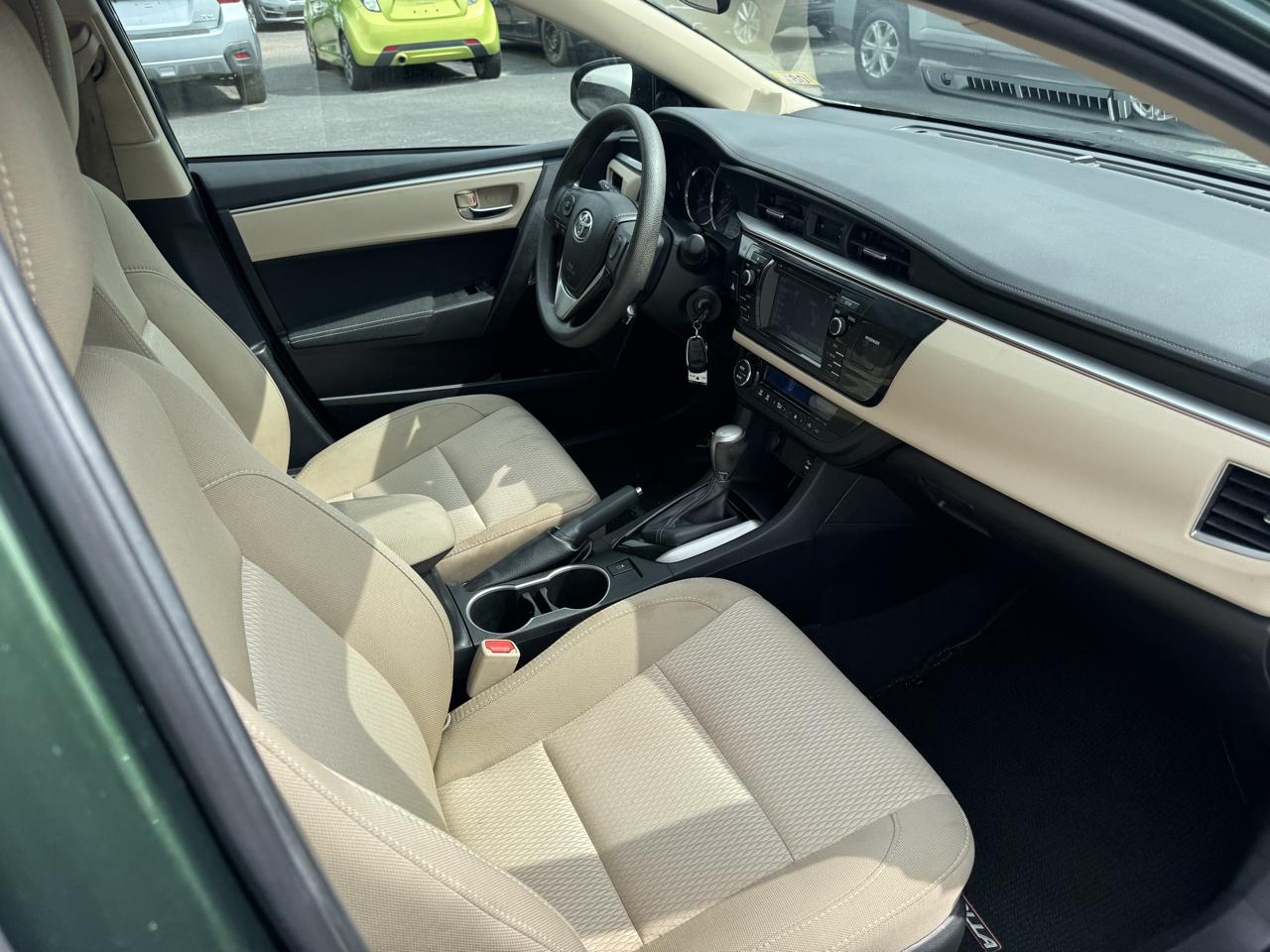 Toyota Corolla L 4D Sedan 2015
