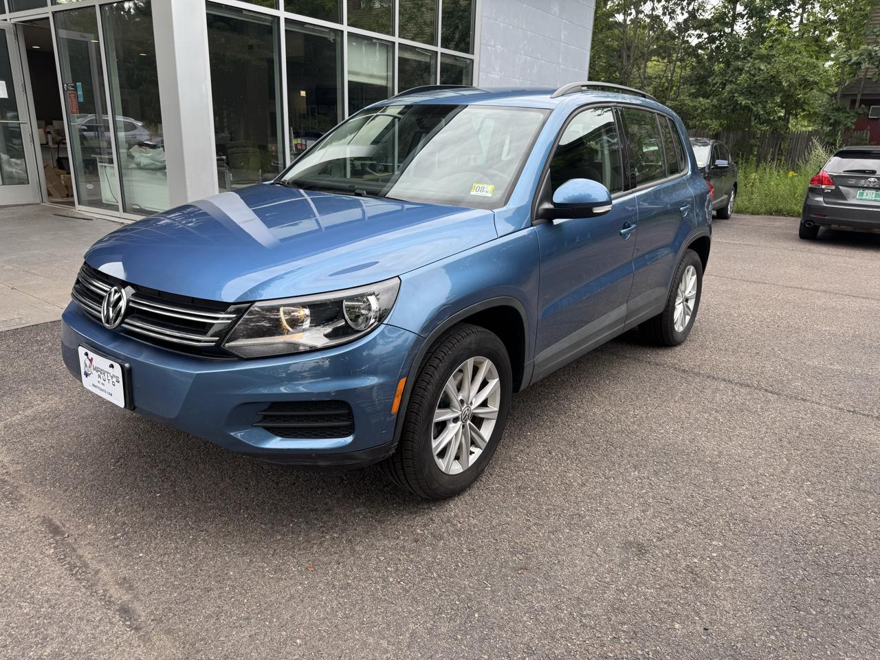 Volkswagen Tiguan Limited S 4D SUV 4Motion 2017