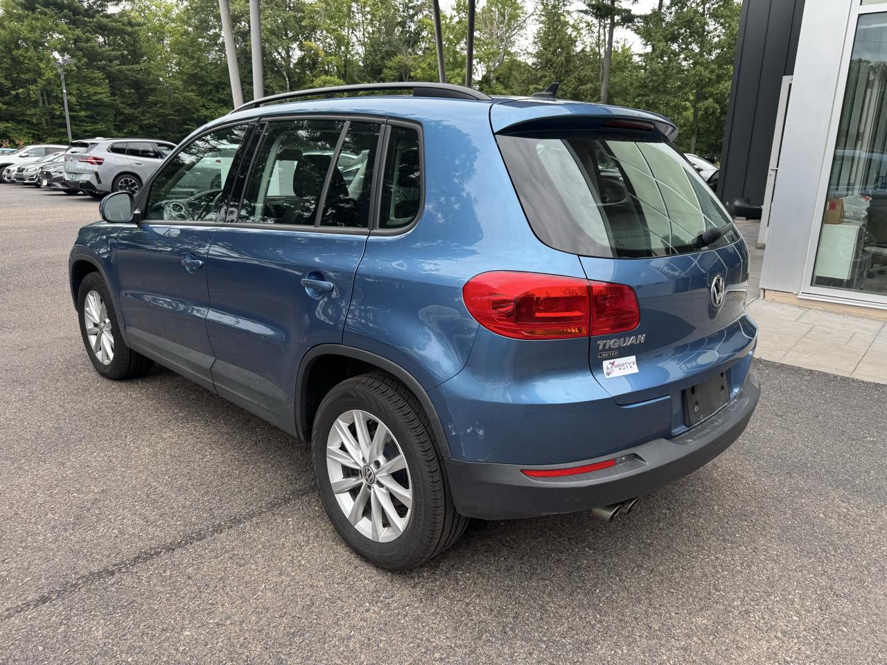 Volkswagen Tiguan Limited S 4D SUV 4Motion 2017
