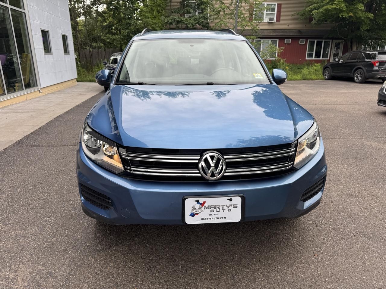 Volkswagen Tiguan Limited S 4D SUV 4Motion 2017