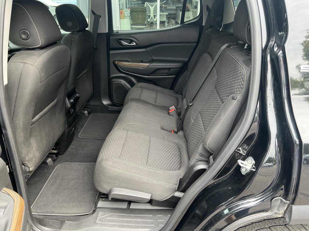 GMC Acadia SLE1 4D SUV AWD 2019