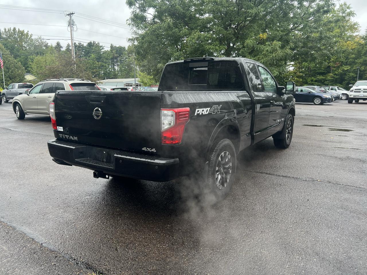 Nissan Titan PRO-4X King Cab 4WD 2018