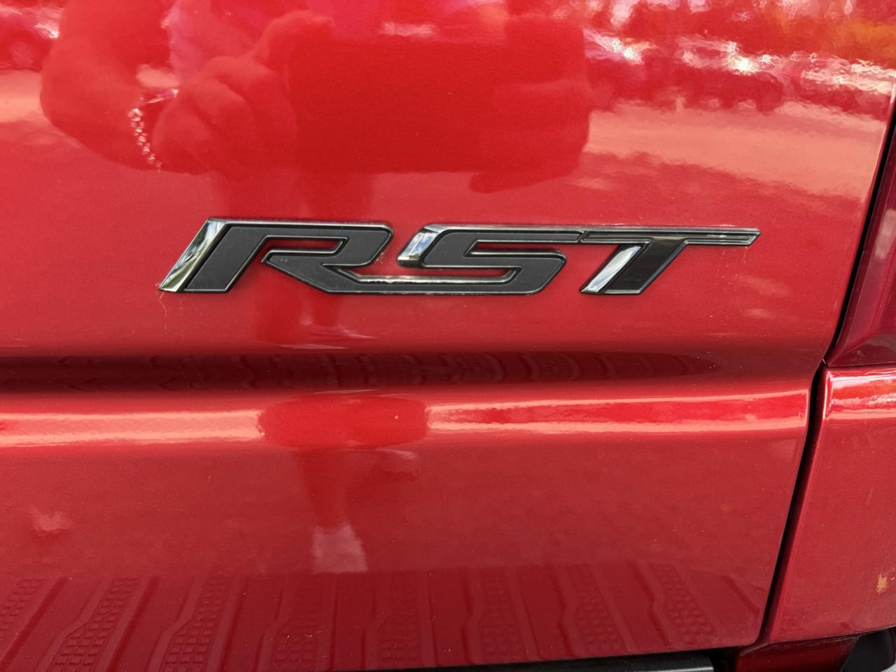Chevrolet Silverado 1500 RST Crew Cab 4WD SWB 2024