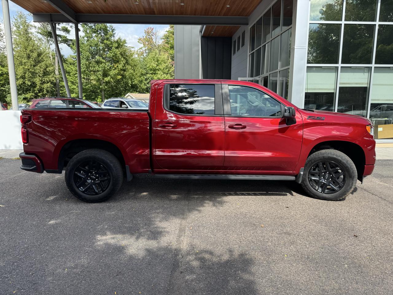 Chevrolet Silverado 1500 RST Crew Cab 4WD SWB 2024