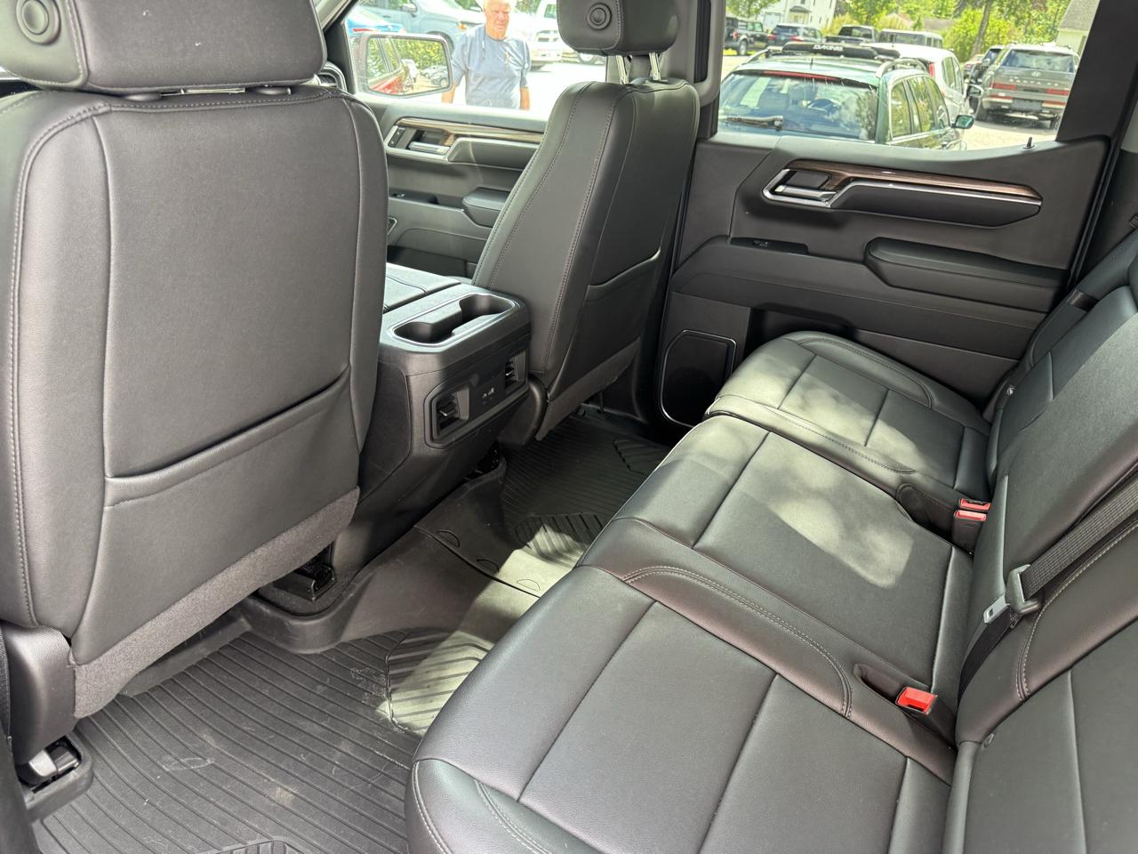 Chevrolet Silverado 1500 RST Crew Cab 4WD SWB 2024