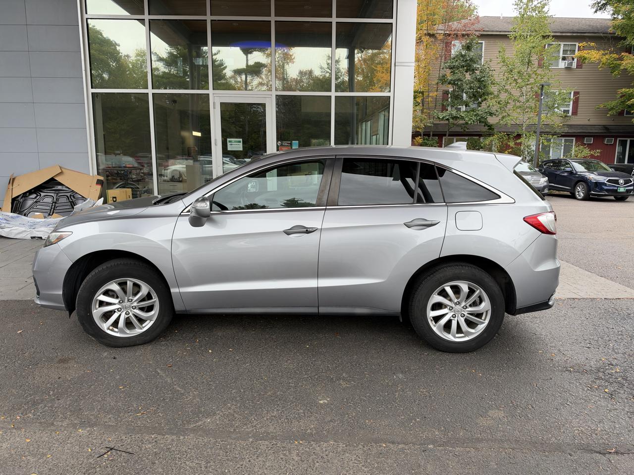 Acura RDX Base 4D SUV AWD 2018