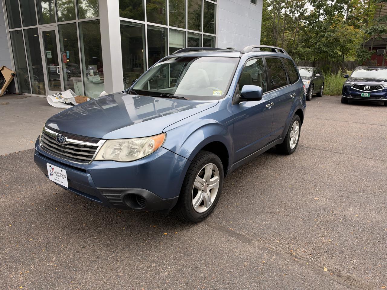 Subaru Forester X Premium 4D SUV 2010