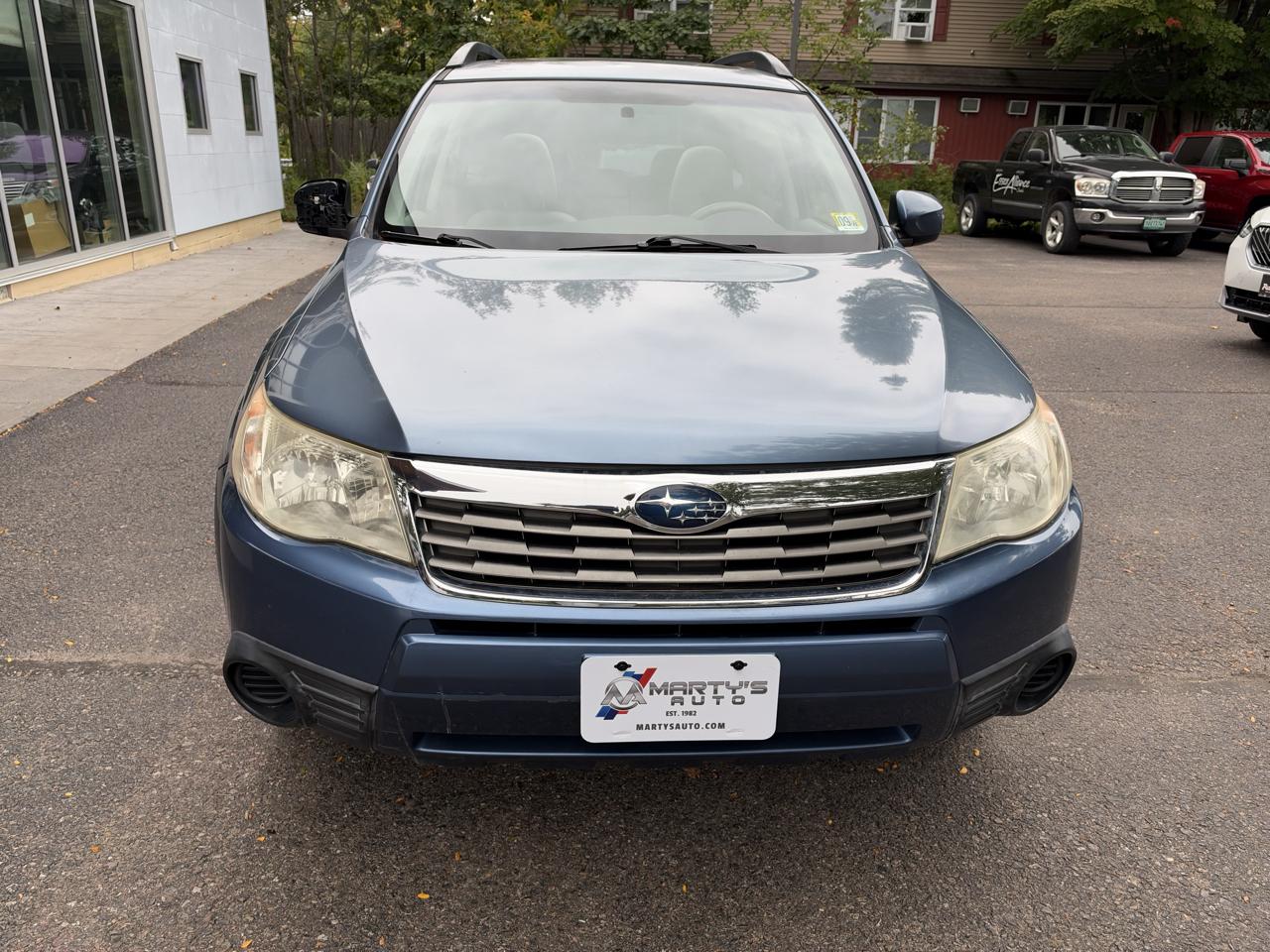 Subaru Forester X Premium 4D SUV 2010