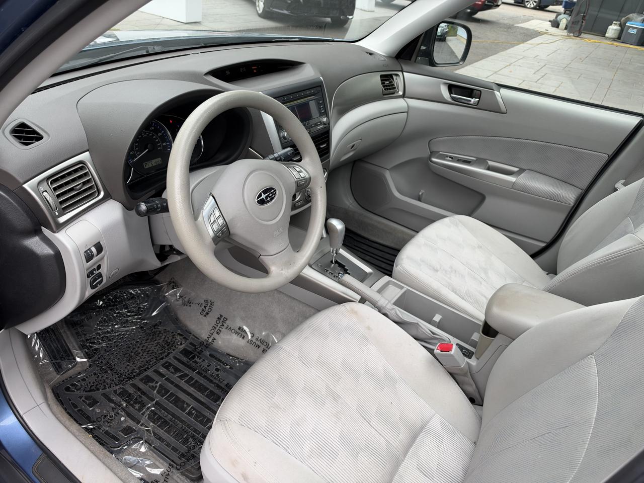 Subaru Forester X Premium 4D SUV 2010