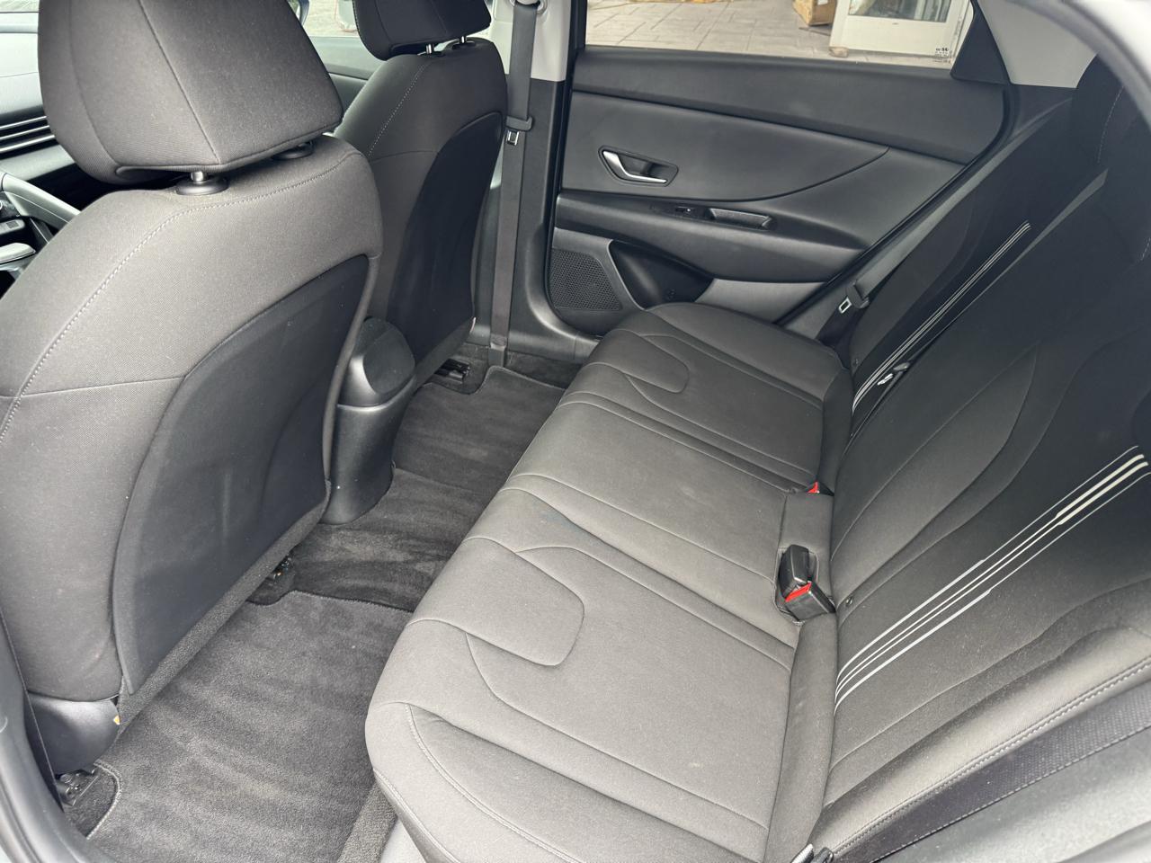 Hyundai Elantra SEL 4D Sedan at 2023
