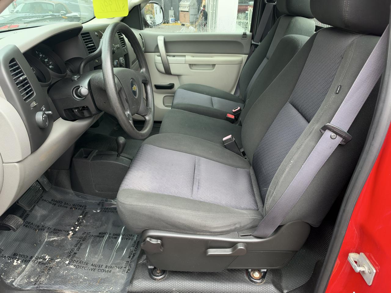 Chevrolet Silverado 1500 W/T Reg Cab 4WD 2011