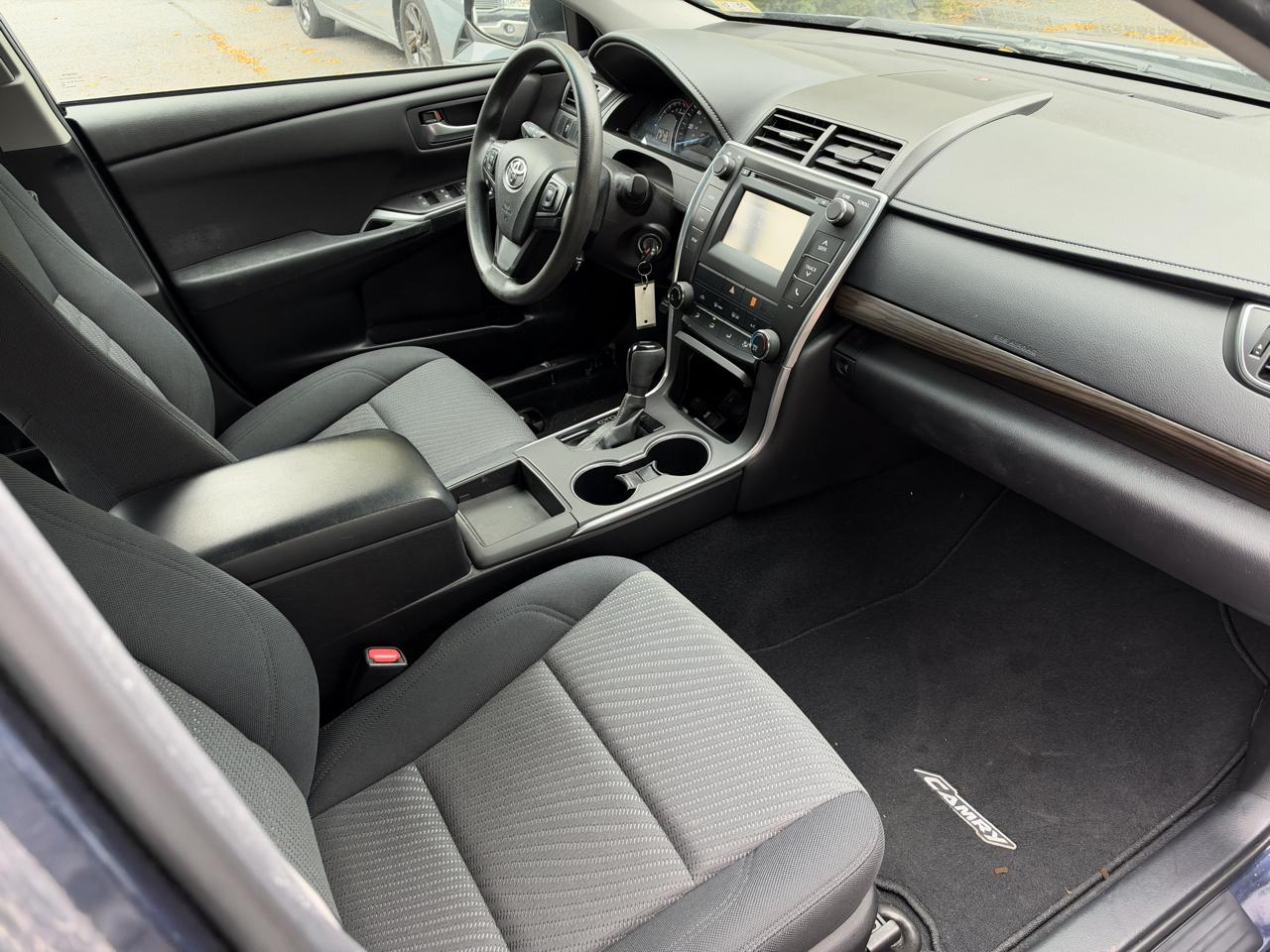 Toyota Camry LE 4D Sedan 2015