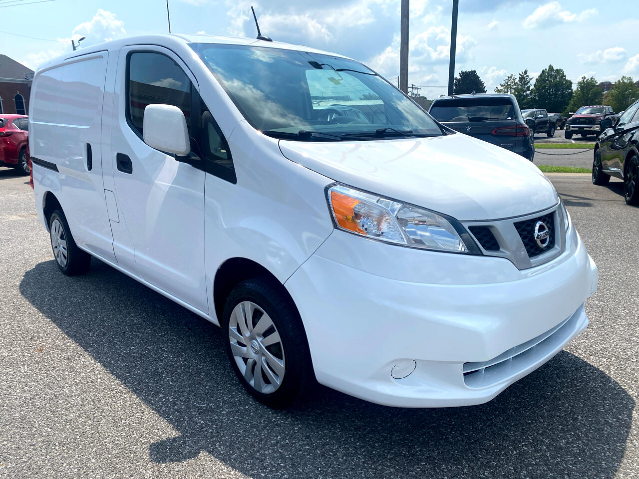 2021 Nissan NV200 SV photo 3