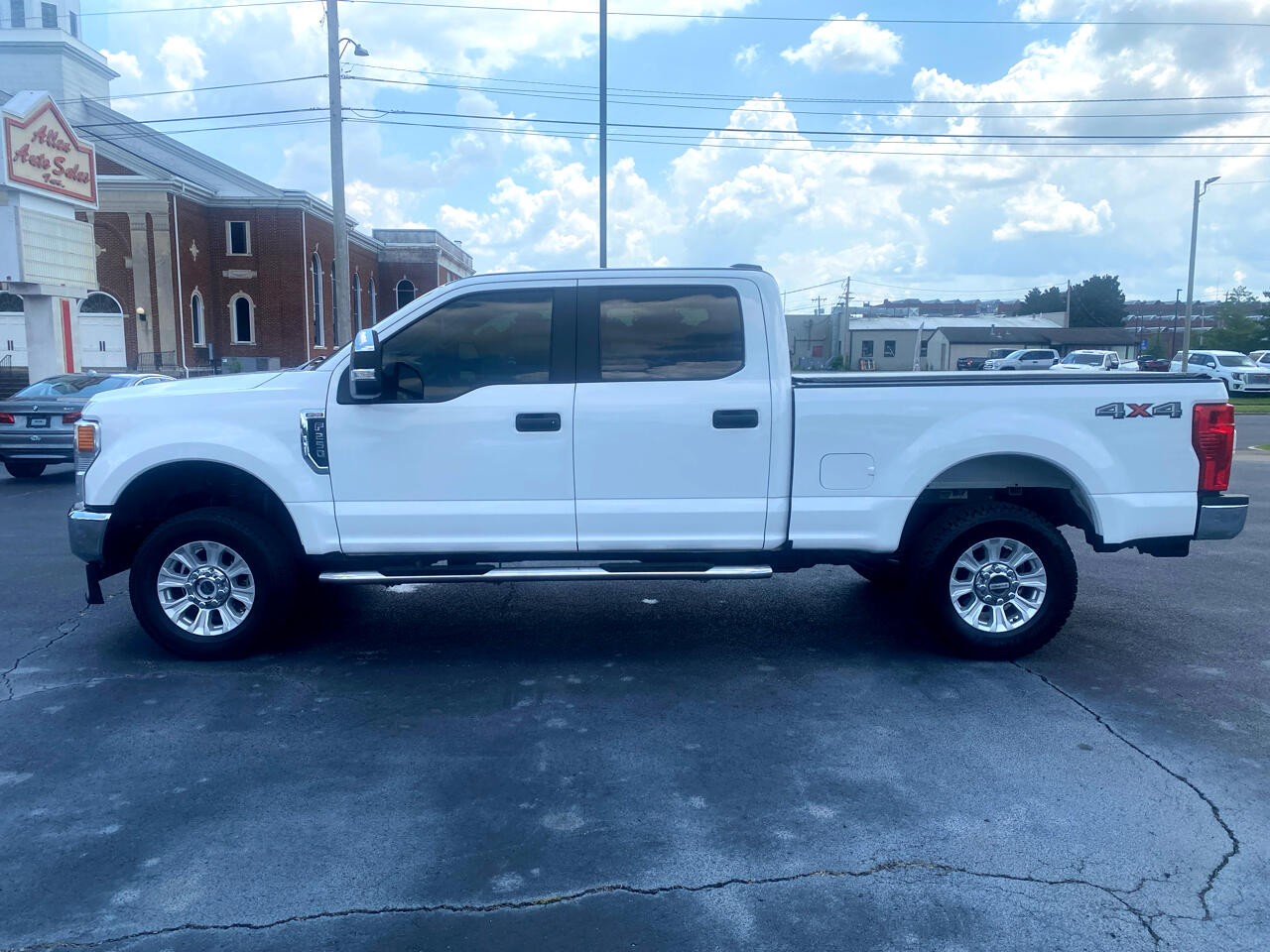 2020 Ford F-250 XLT photo 8