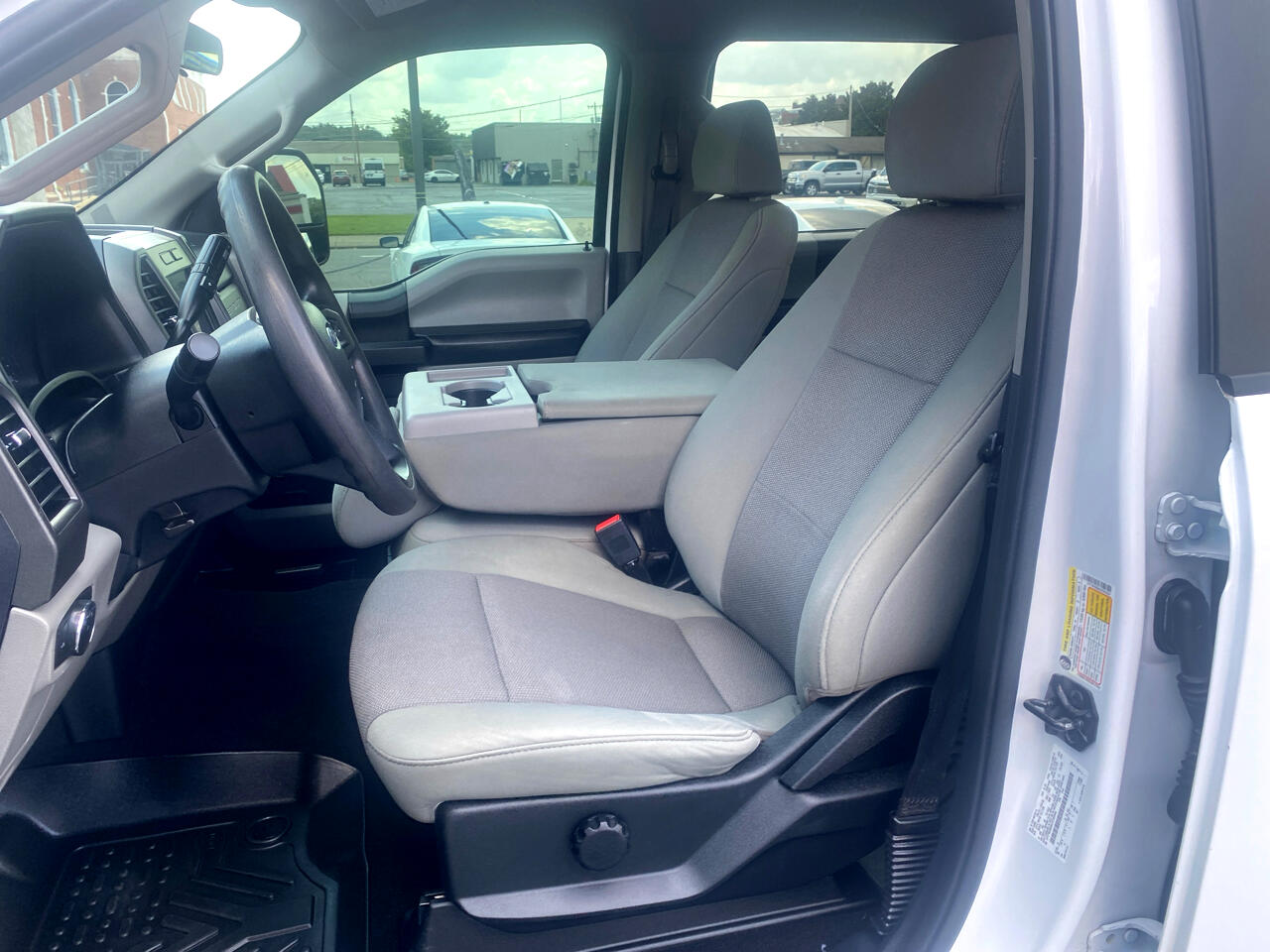 2020 Ford F-250 XLT photo 13