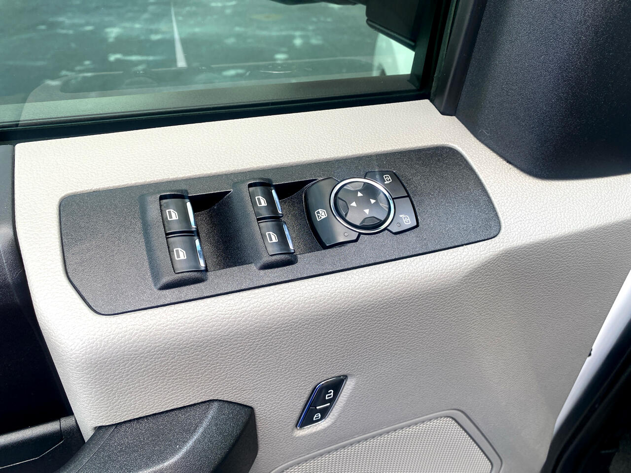 2020 Ford F-250 XLT photo 15