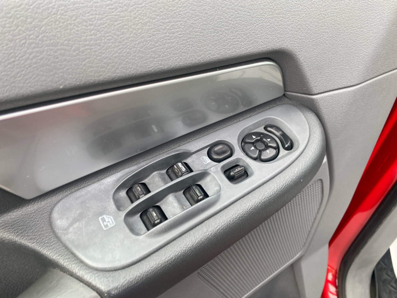 Dodge Ram 2500 4WD Quad Cab 140.5" SLT 2009