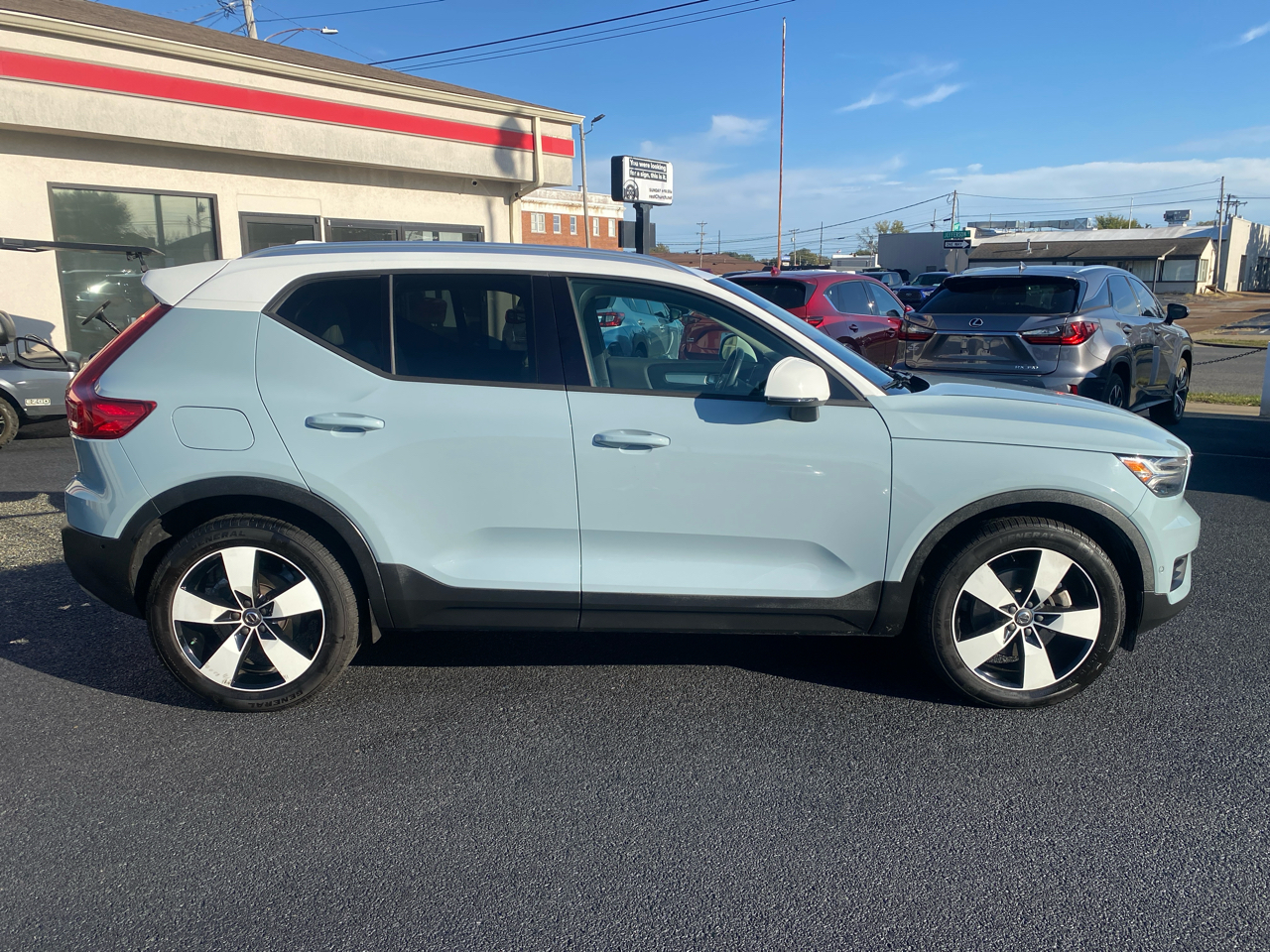 Volvo XC40 T4 FWD Momentum 2019