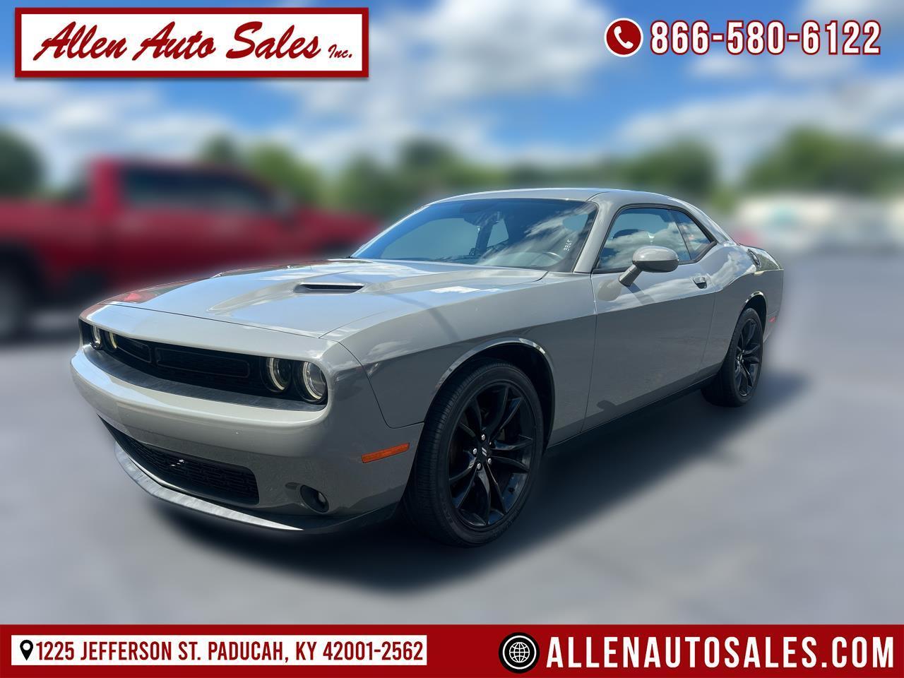2018 Dodge Challenger SXT RWD