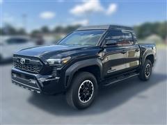 2025 Toyota Tacoma 4WD 