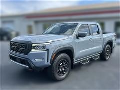 2023 Nissan Frontier 