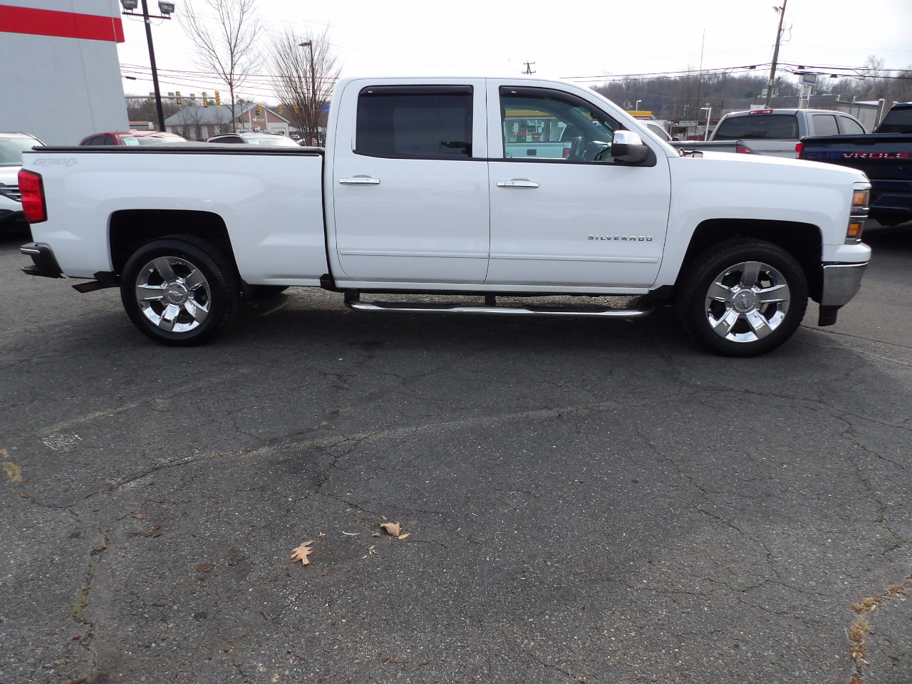 Chevrolet Silverado 1500 LT Crew Cab Long Box 4WD 2015