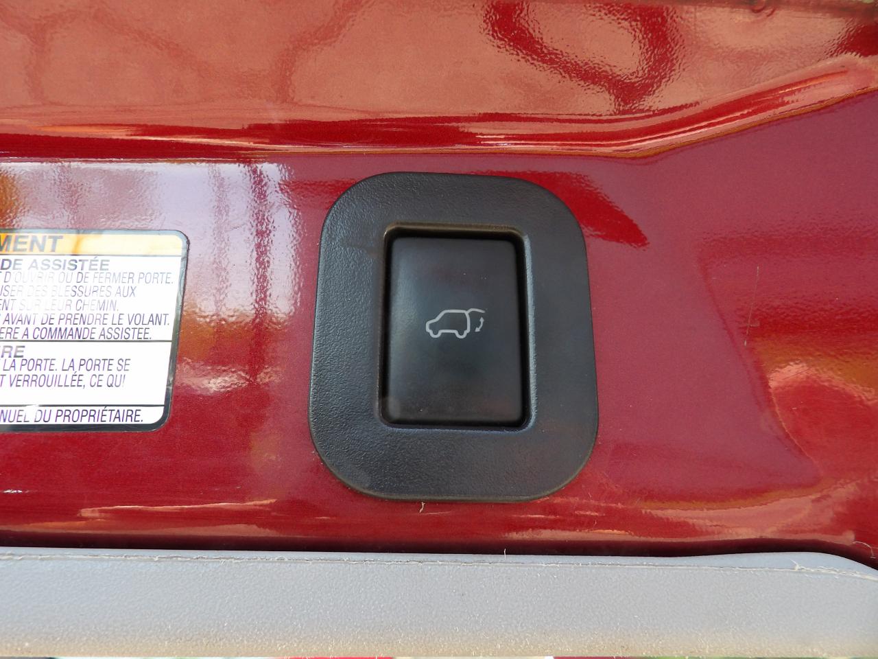 Toyota Sienna XLE 7-Passenger AWD 2017