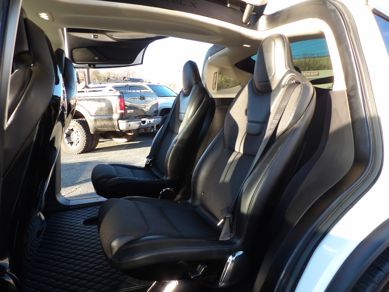 Tesla Model X AWD 4dr 70D *Ltd Avail* 2016