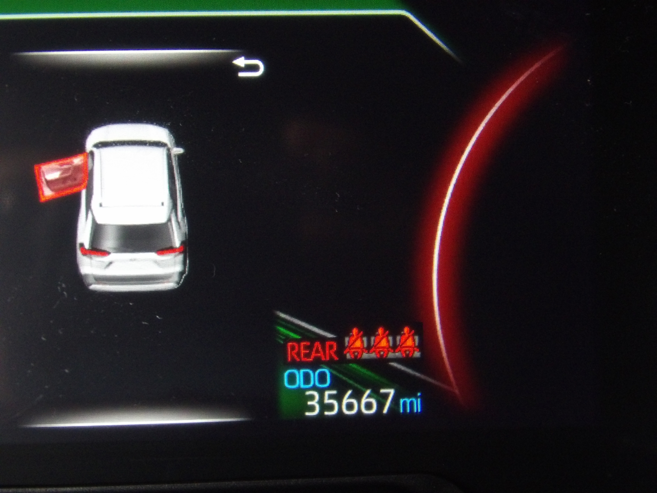 Toyota RAV4 LE FWD (Natl) 2024