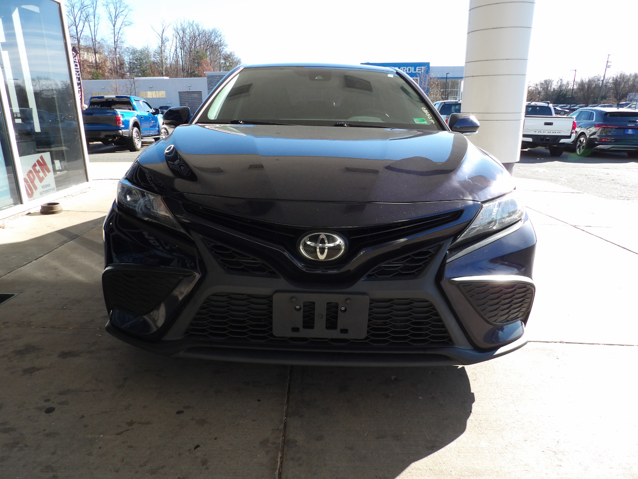 Toyota Camry SE Auto (Natl) 2022