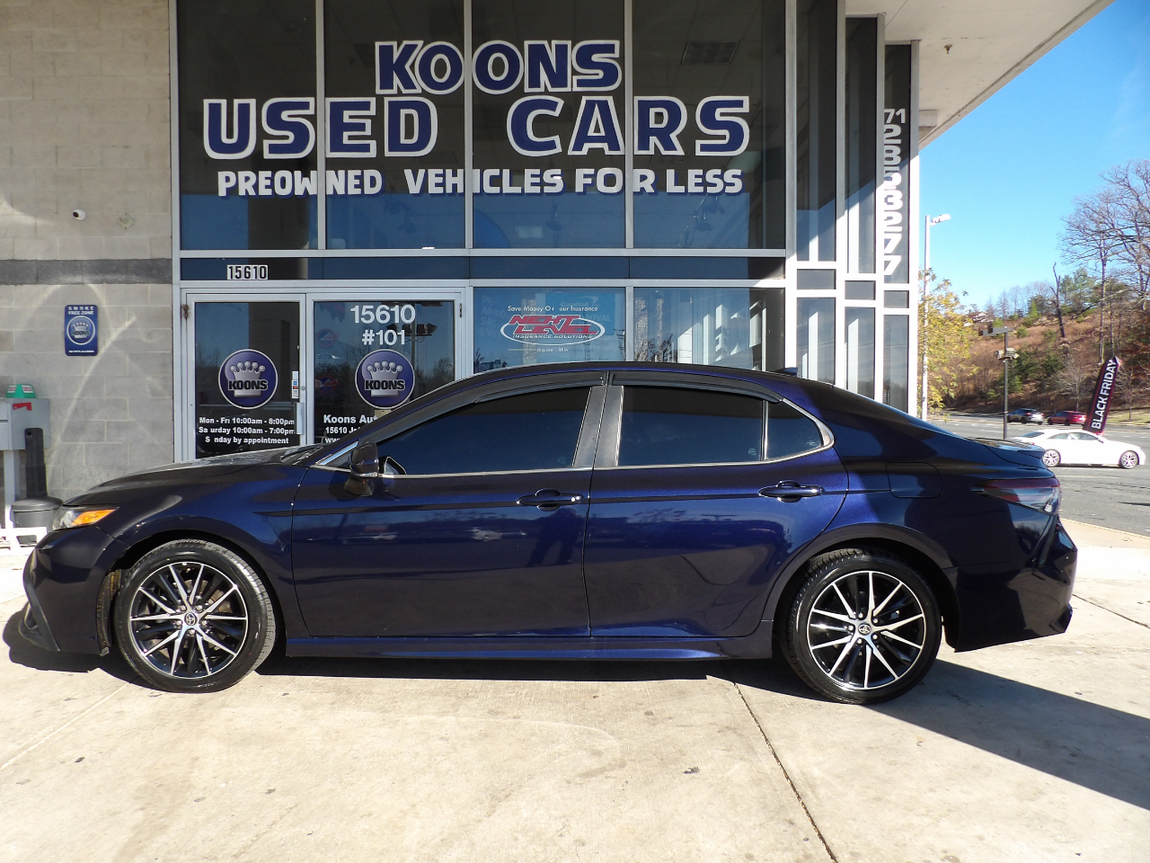 Toyota Camry SE Auto (Natl) 2022