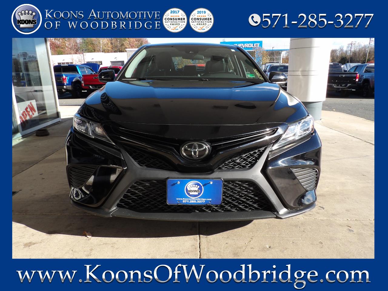 Toyota Camry SE Auto (Natl) 2020