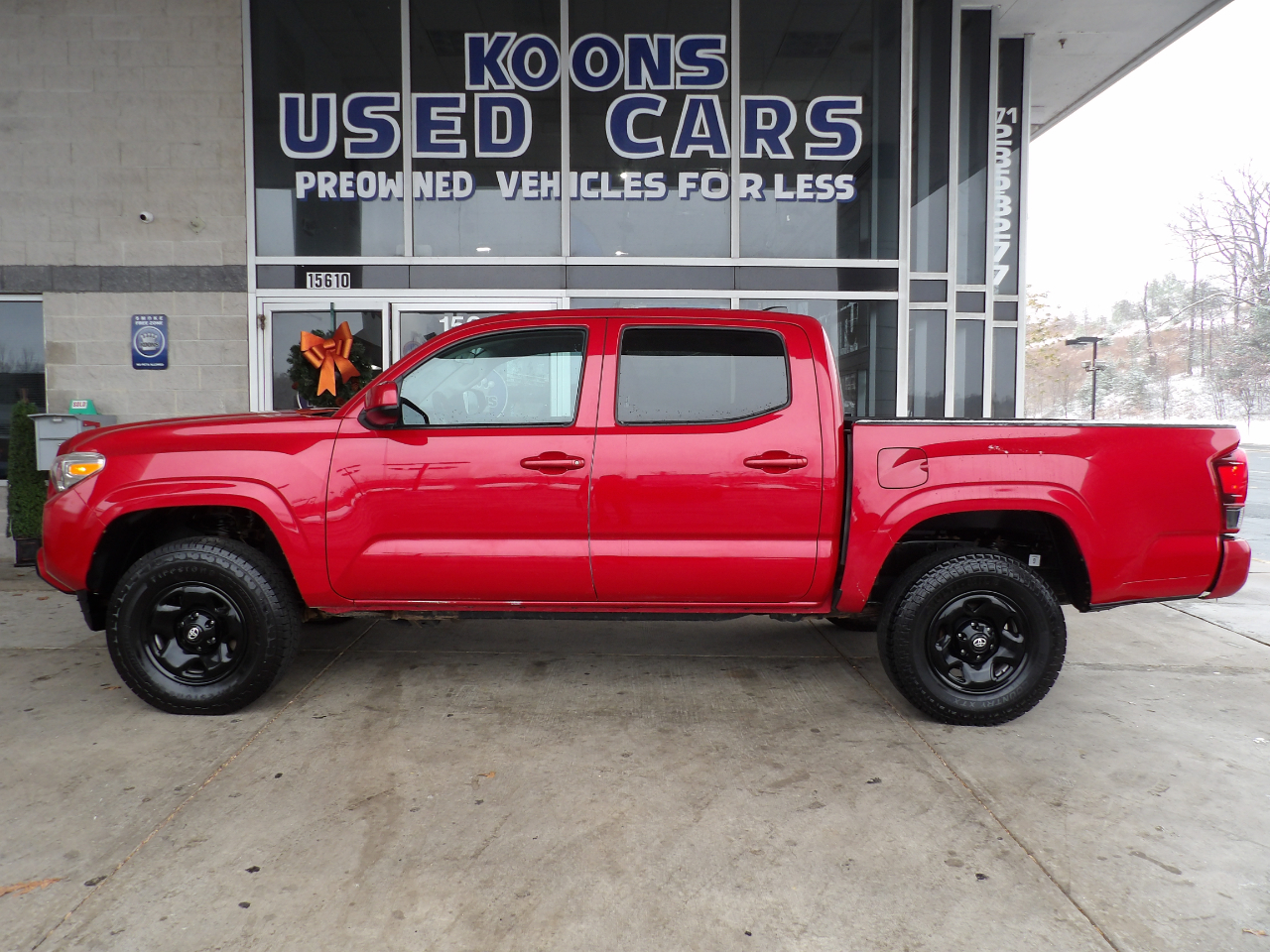 Toyota Tacoma 4WD SR5 Double Cab 6' Bed AT (Natl) 2021