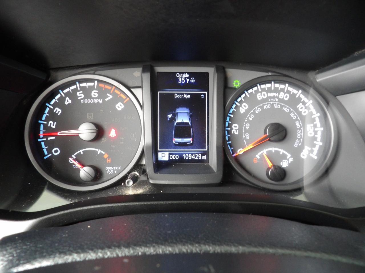 Toyota Tacoma 4WD SR5 Double Cab 6' Bed AT (Natl) 2021