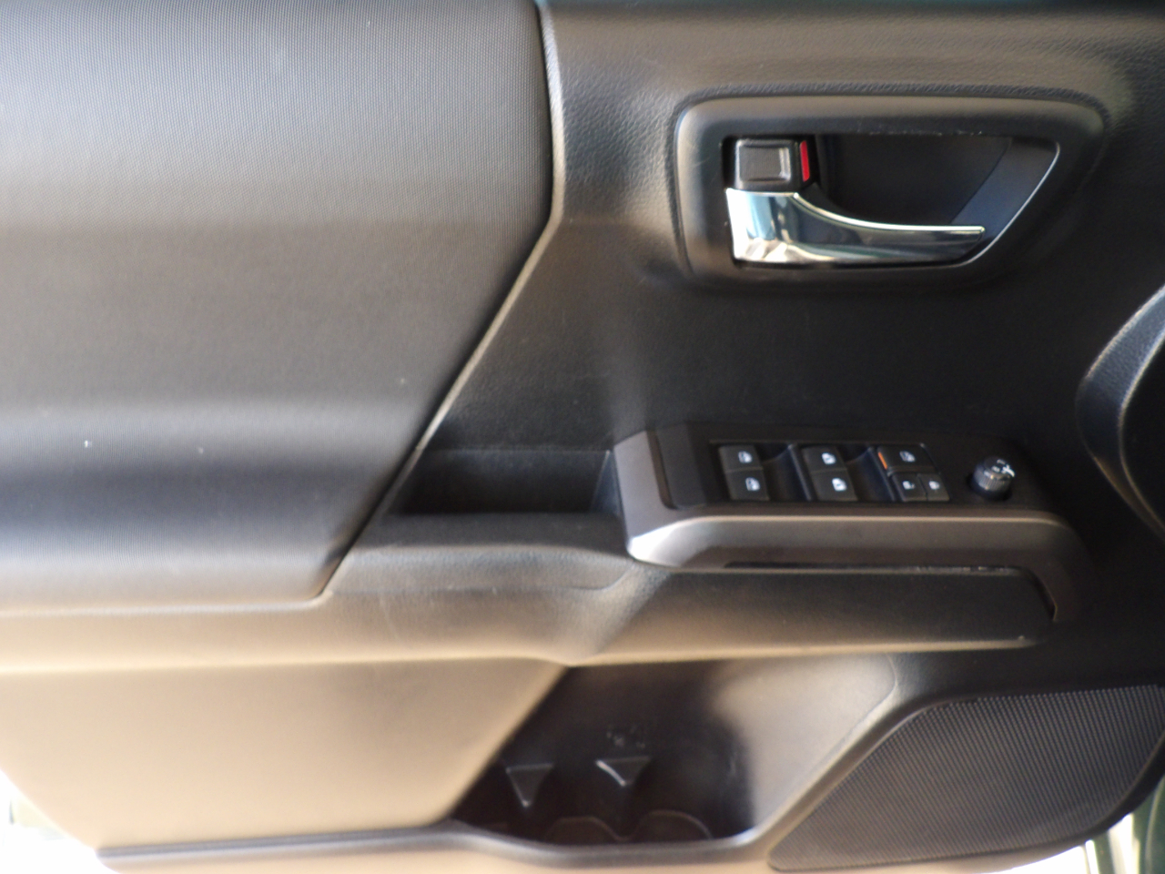 Toyota Tacoma 4WD TRD Sport Double Cab 5' Bed AT (Natl) 2021 Toyota Tacoma 4WD TRD Sport Double Cab 5' Bed AT (Natl) 2021