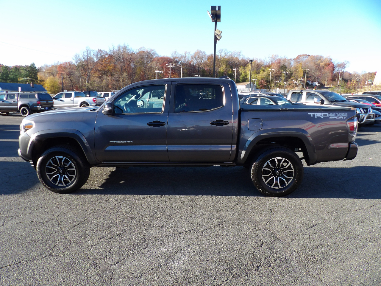 Toyota Tacoma 4WD TRD Sport Double Cab 6' Bed AT (Natl) 2021