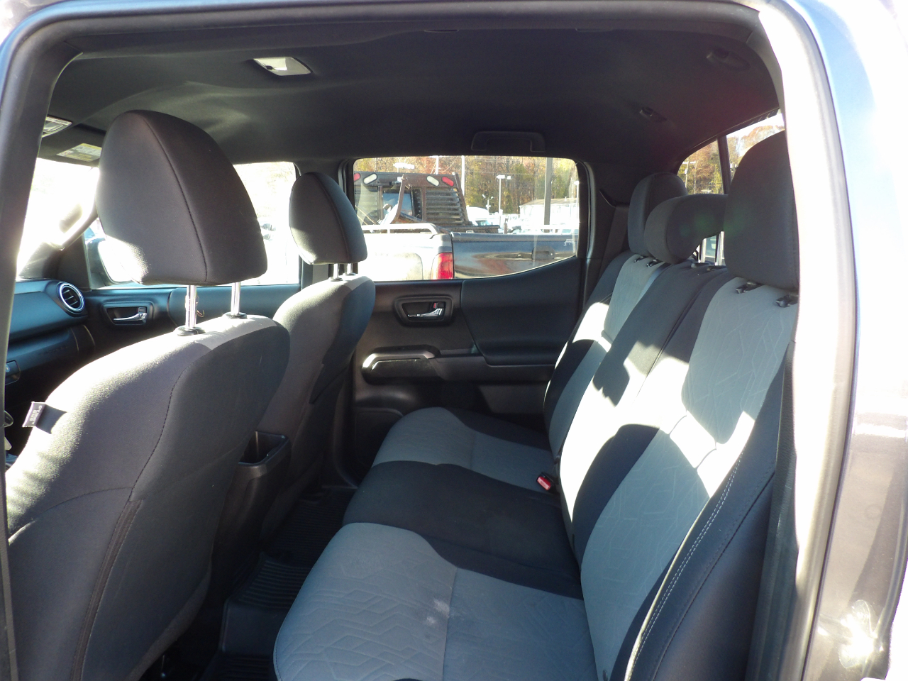 Toyota Tacoma 4WD TRD Sport Double Cab 6' Bed AT (Natl) 2021