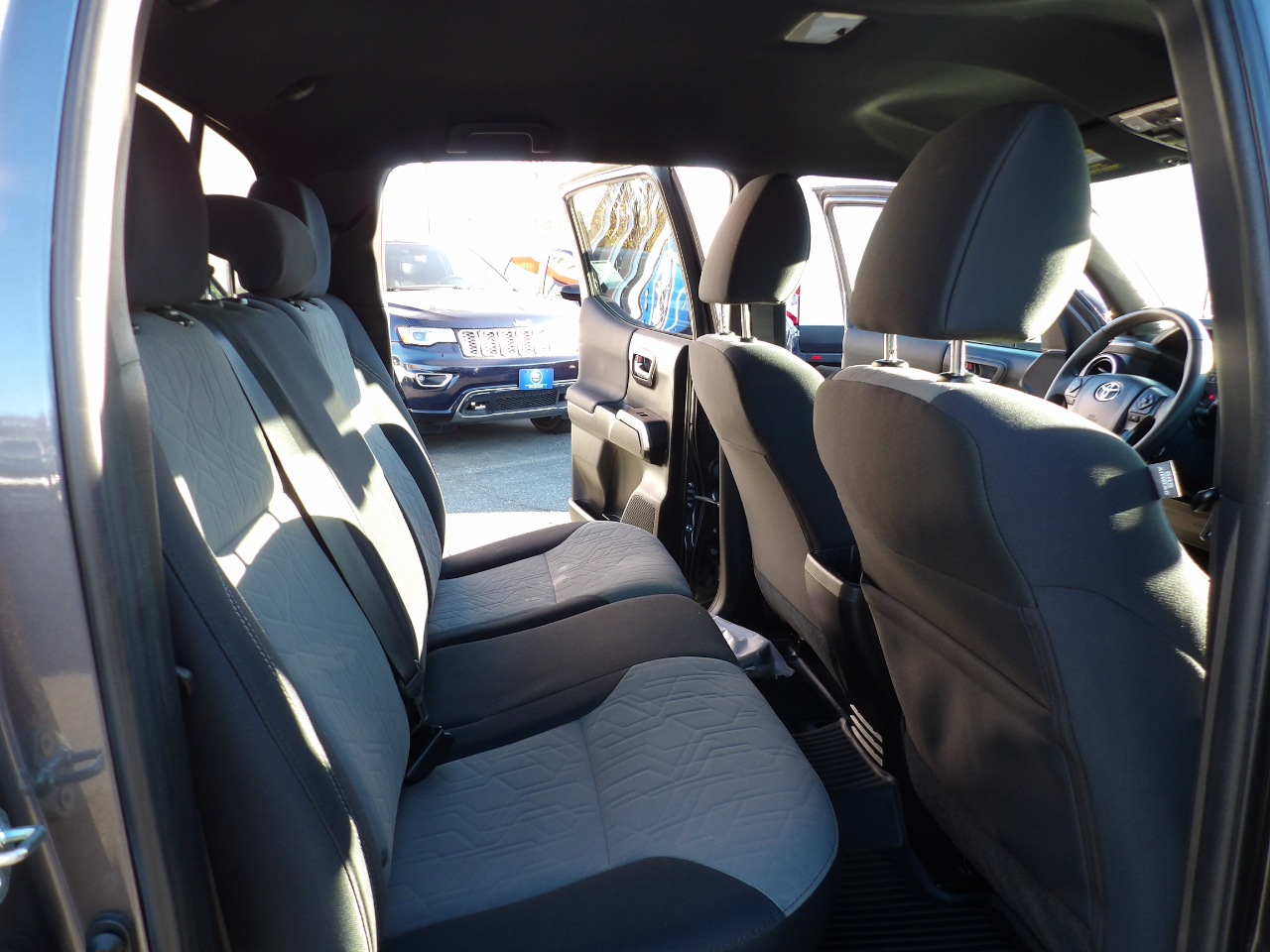 Toyota Tacoma 4WD TRD Sport Double Cab 6' Bed AT (Natl) 2021