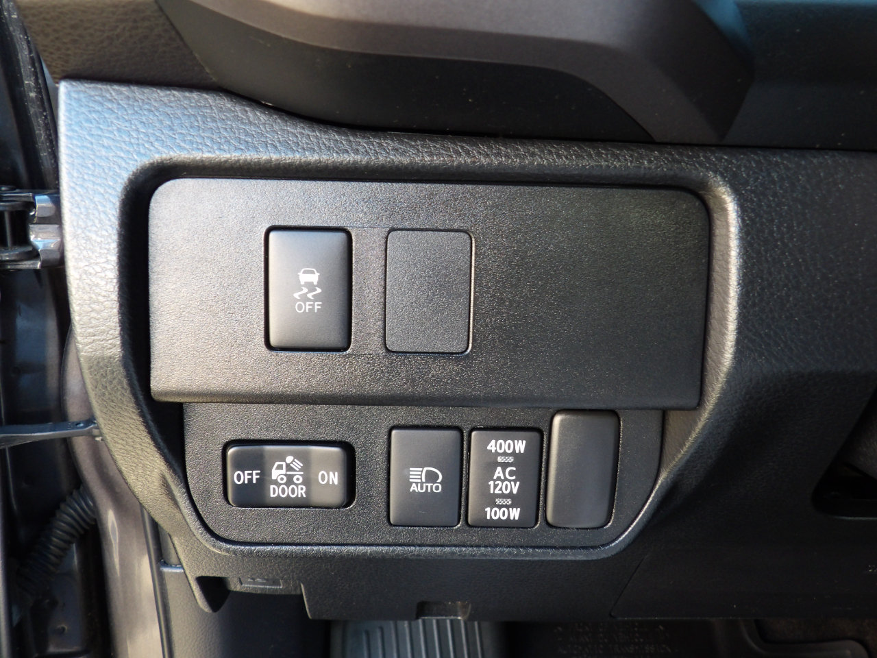 Toyota Tacoma 4WD TRD Sport Double Cab 6' Bed AT (Natl) 2021