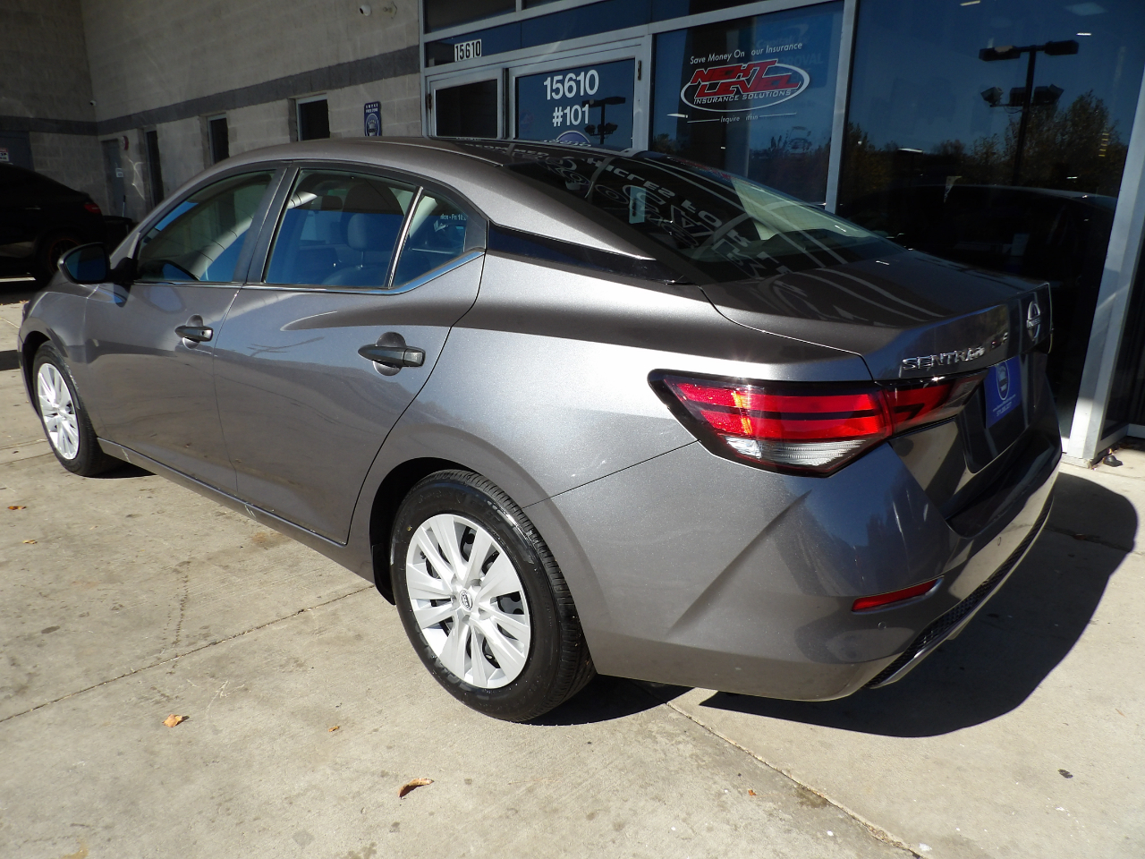 Nissan Sentra S CVT 2024