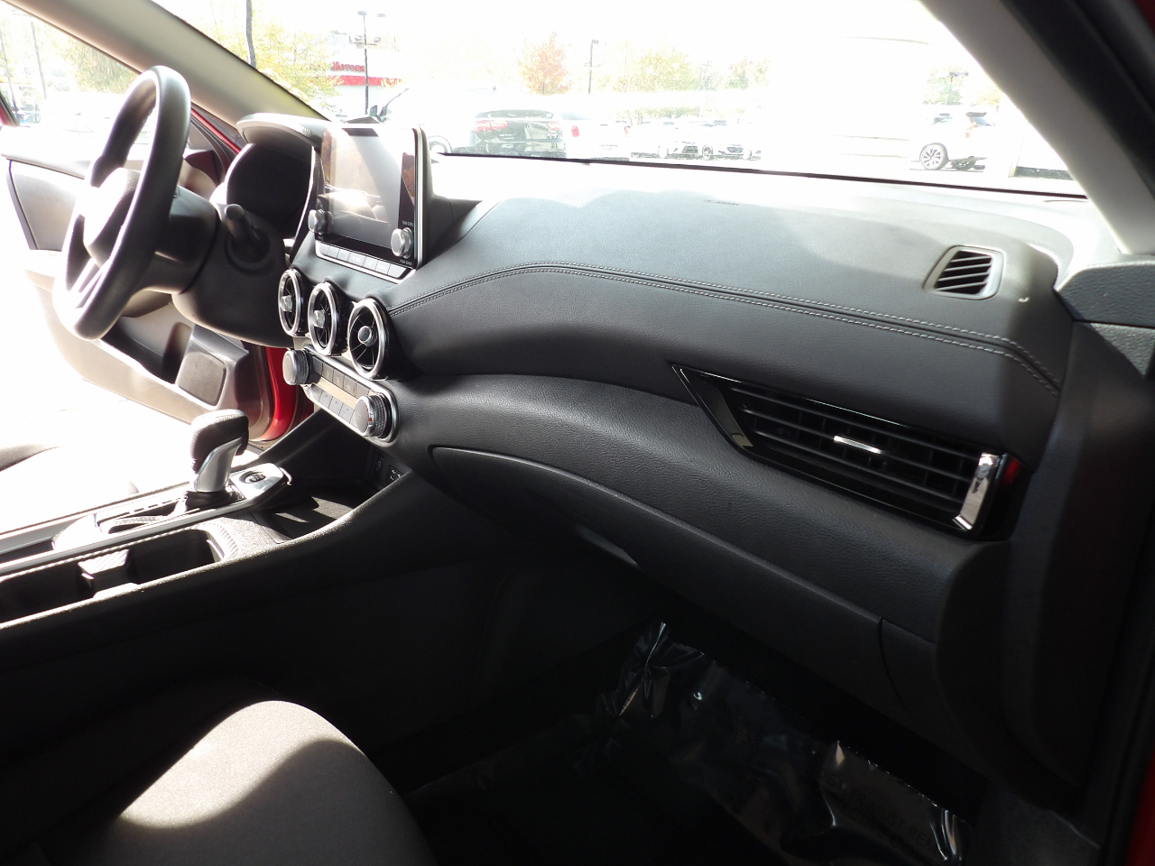 Nissan Sentra SV CVT 2024