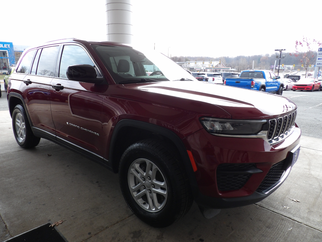 Jeep Grand Cherokee Laredo 4x4 2023