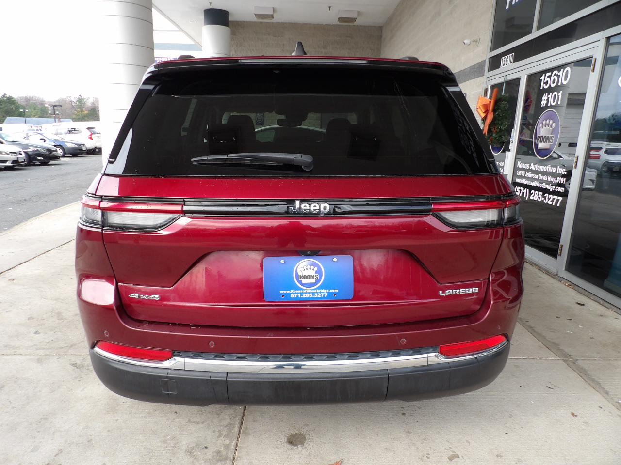 Jeep Grand Cherokee Laredo 4x4 2023